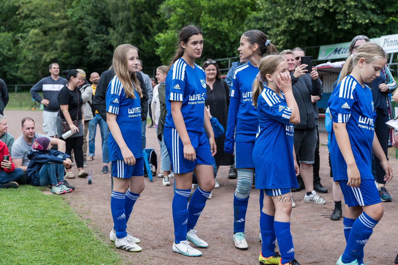 Bild 219 - Loewinnen Cup